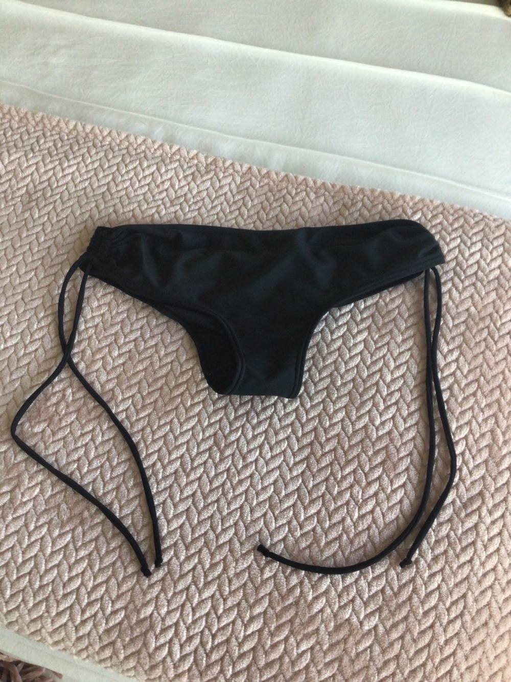 Bikini bottoms cheeky